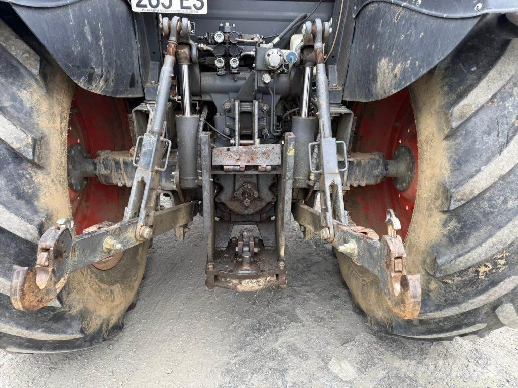 Kubota M 135 GX Traktori