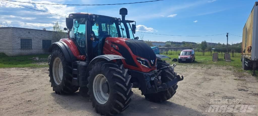 Valtra T-175 A Traktori