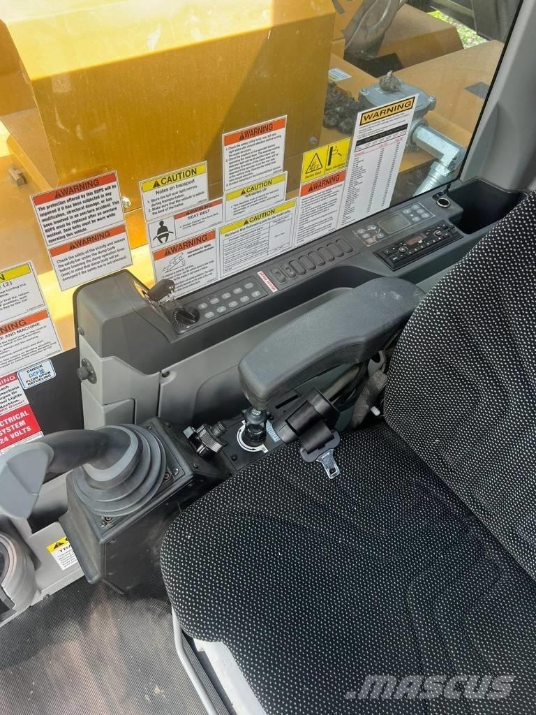 Morooka MST 3000 VDR Damperi na gusenice
