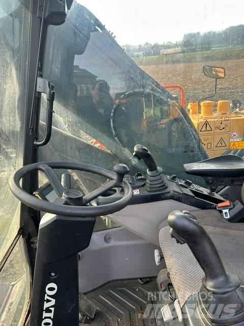 Volvo EW 220 E Bageri točkaši