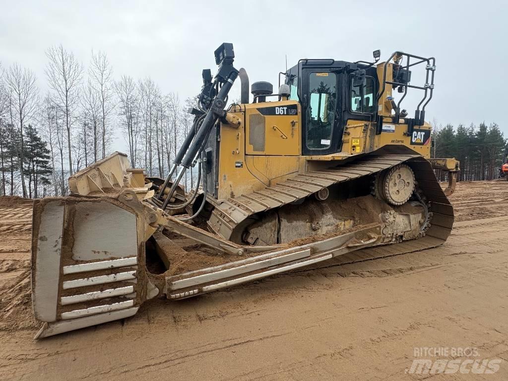 CAT D 6 T LGP Buldožeri guseničari