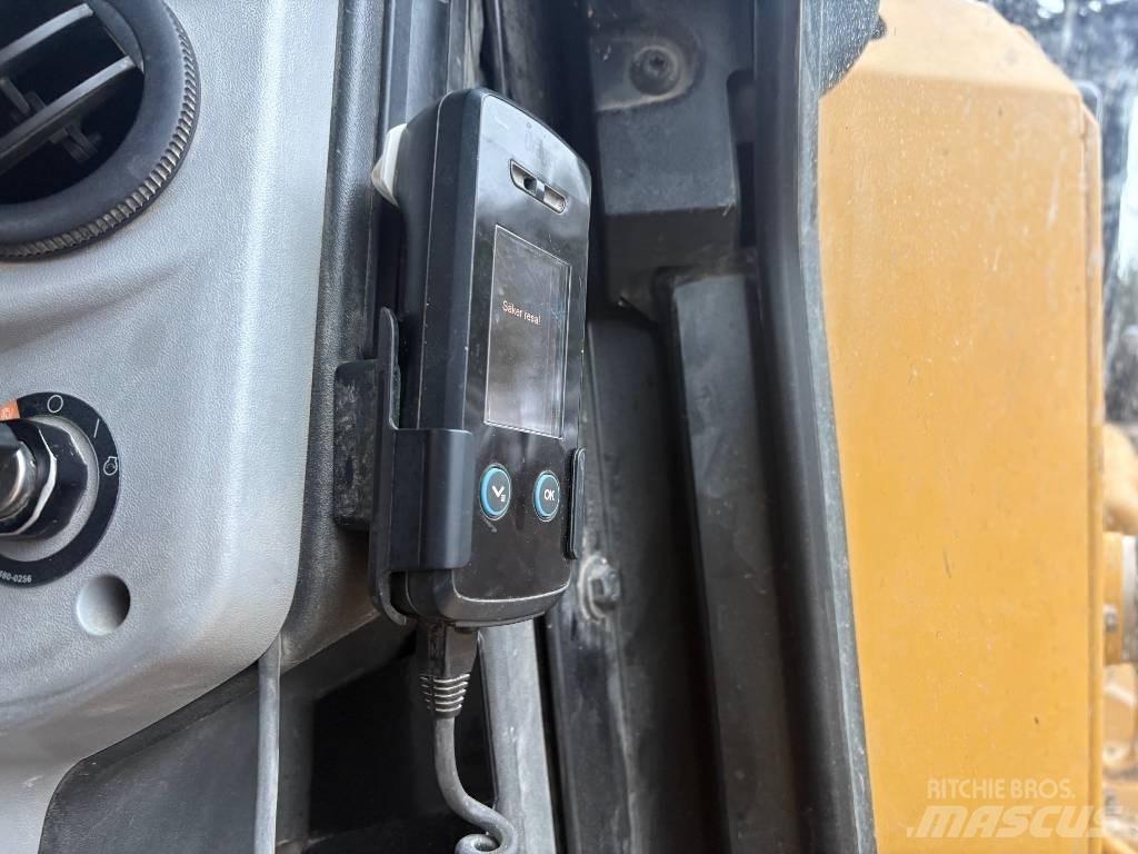CAT D 6 T LGP Buldožeri guseničari