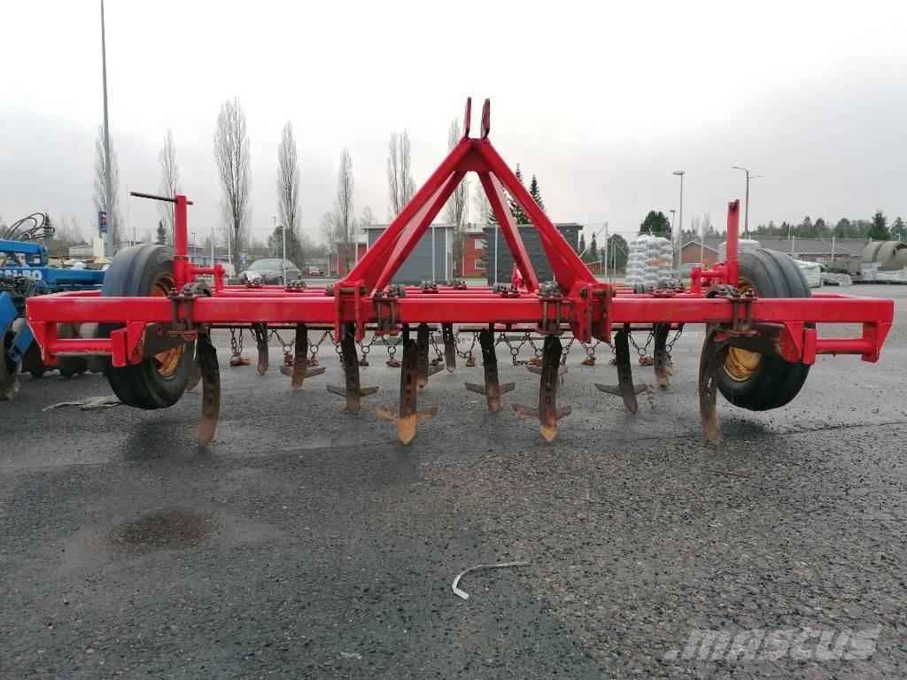 Kultivaattori 4m Kultivatori