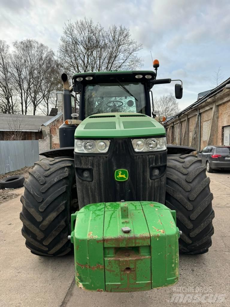 John Deere 8285 R Traktori