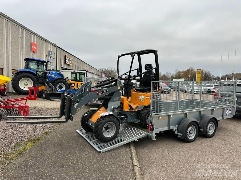 GiANT G1100 Višenamenski utovarivači