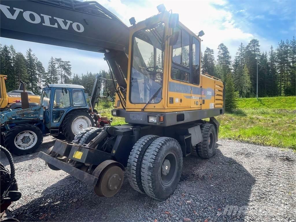 Volvo EW 200 4x4 Bageri točkaši