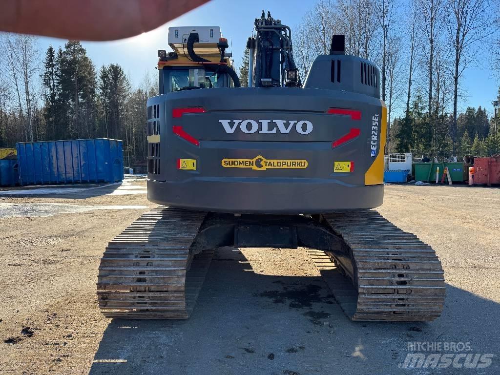 Volvo ECR235EL Bageri guseničari