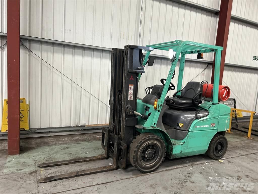 Mitsubishi FG25NT Plinski viljuškari