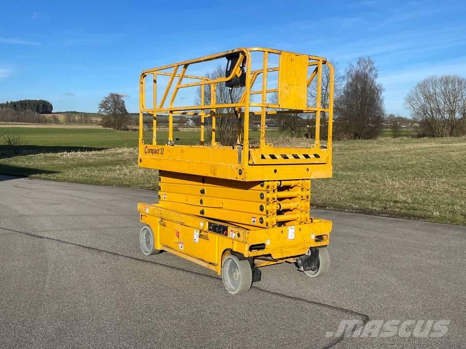 Haulotte Compact 12 Makazaste platforme