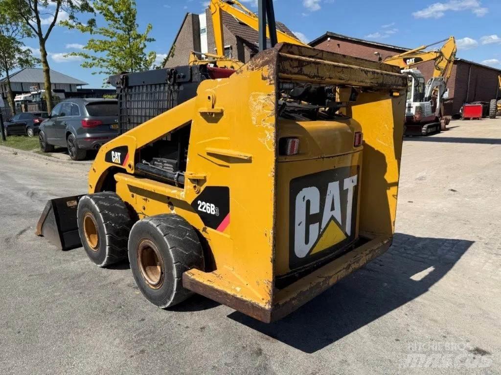 CAT 226B3 Turbo Skid steer mini utovarivači