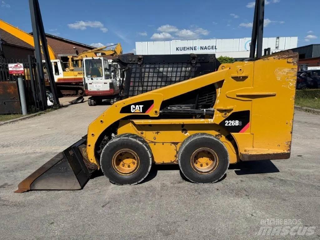 CAT 226B3 Turbo Skid steer mini utovarivači