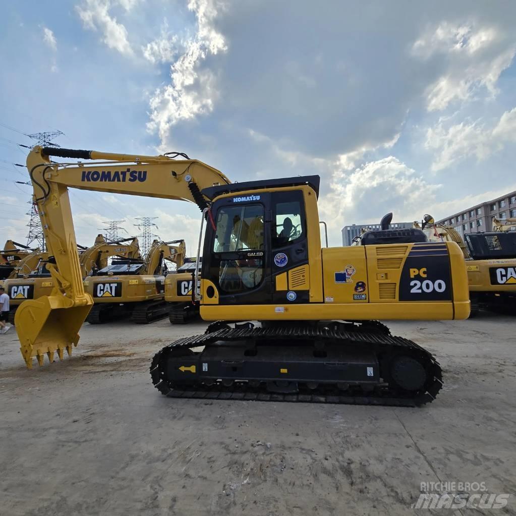 Komatsu PC 200-8 Bageri guseničari