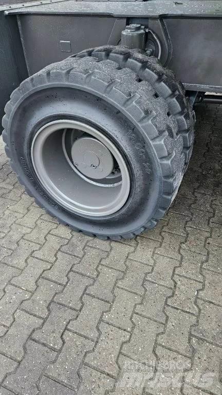 Sennebogen 835MD Bageri za prenos primarnih/sekundarnih sirovina
