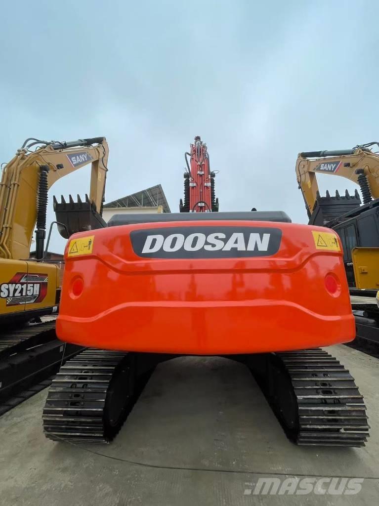 Doosan DX 225 LC Bageri guseničari