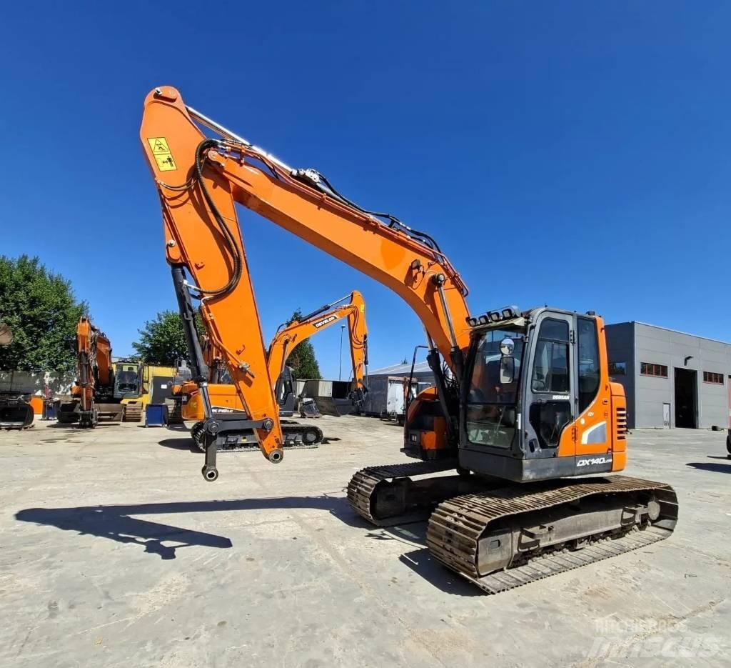 Doosan DX140LCR-5 Bageri guseničari