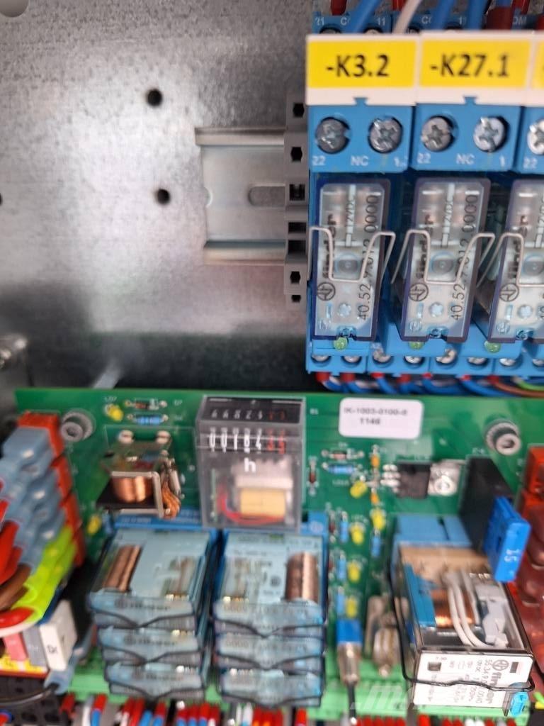 Böcker AHK 30 KS Ostali kranovi