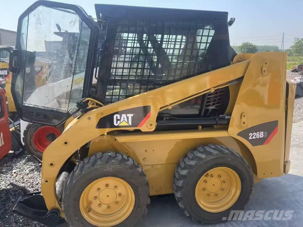 CAT 226 B 3 Skid steer mini utovarivači
