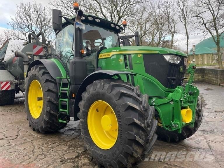 John Deere 6R 250 Traktori