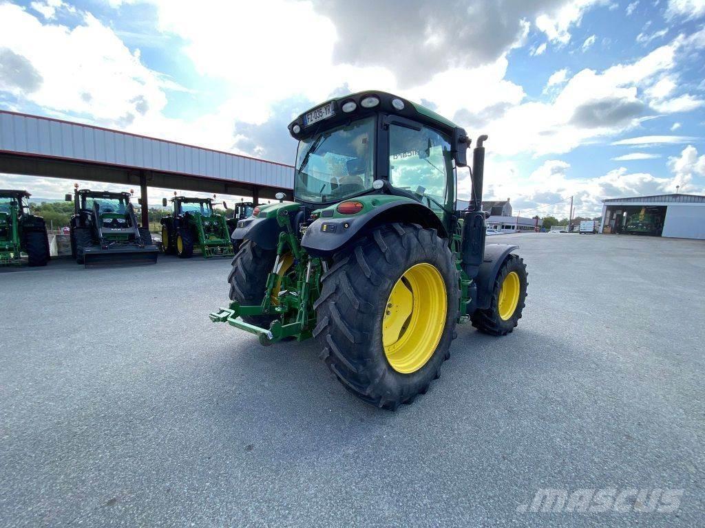 John Deere 6120R Traktori