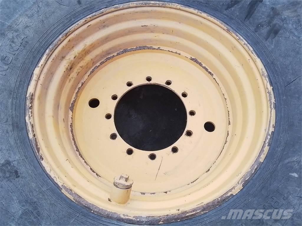 Rottne H20 20x34 Gume, točkovi i felne