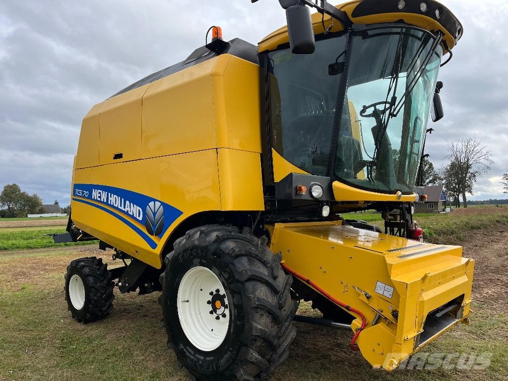 New Holland TC 5.70 Kombajni
