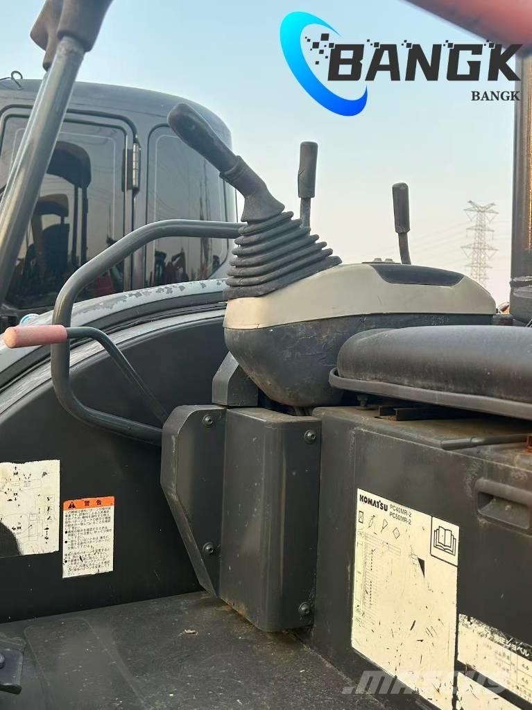  KOMΛ1‘SU PC40-MR Bageri guseničari