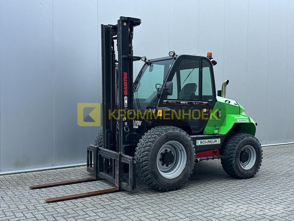 Manitou M30-4 Vanterenski viljuškar