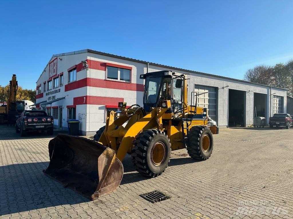 Komatsu WA200 Utovarivači na točkove