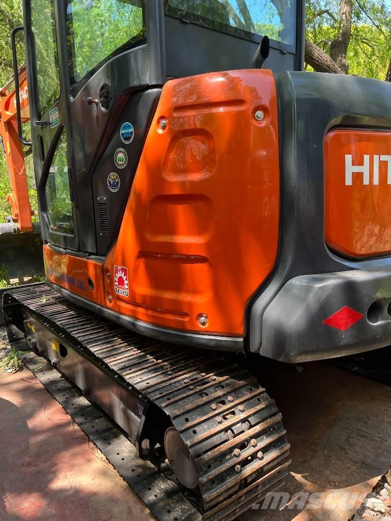  HIRACHI ZX50UR Mini bageri < 7t