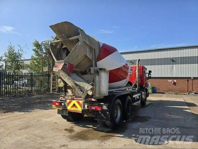 Scania P 320 Kamioni mešalice za beton