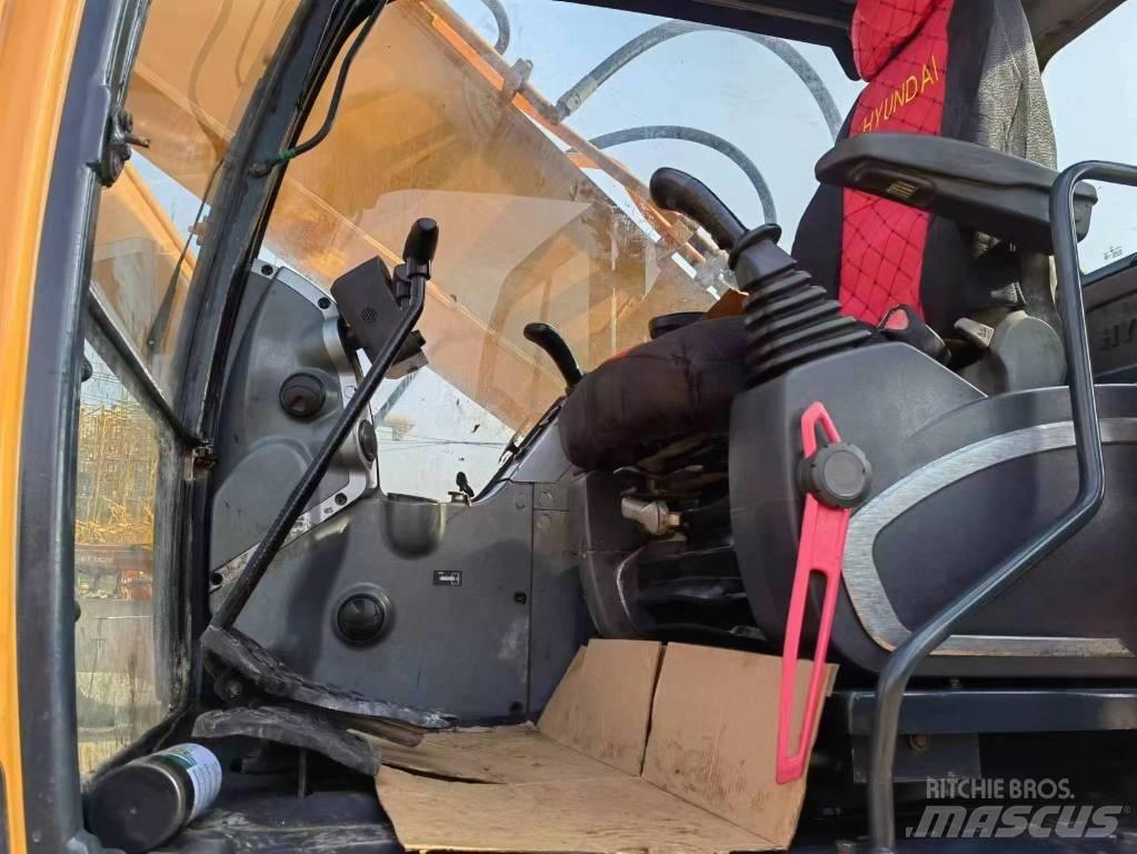 Hyundai 30 L-9 A Bageri guseničari