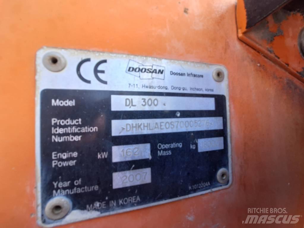 Doosan DL 300 Utovarivači na točkove