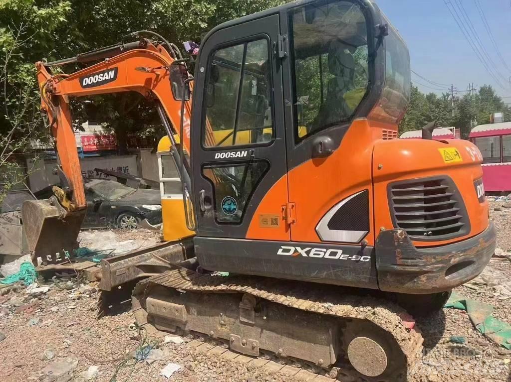 Doosan DX 60 Mini bageri < 7t