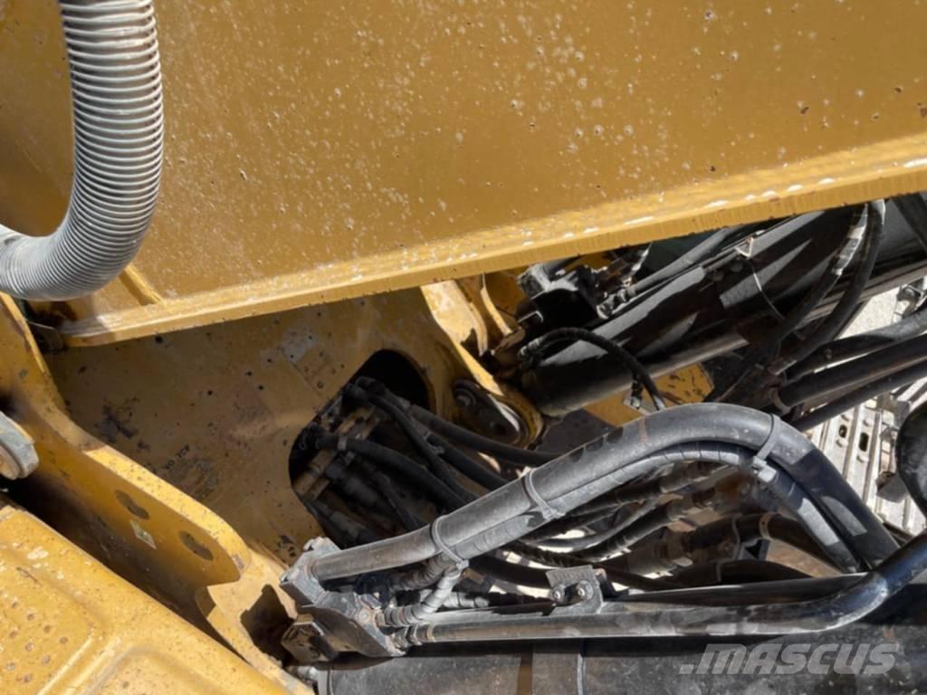CAT 330 D LN Bageri guseničari