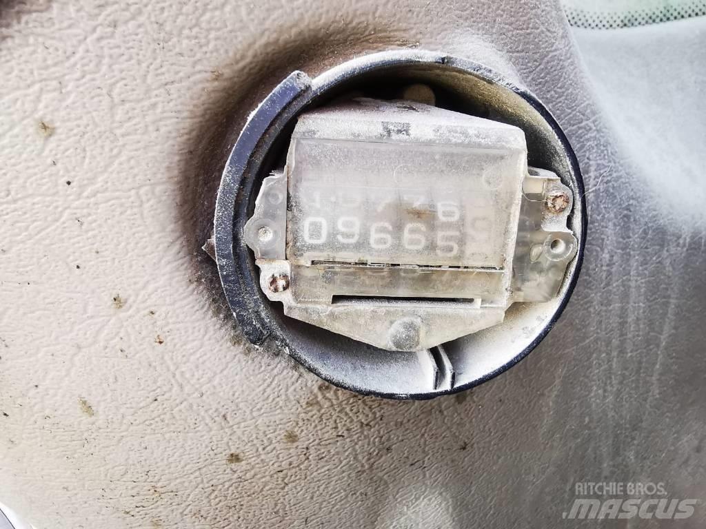 Volvo EC 210 C L Bageri guseničari