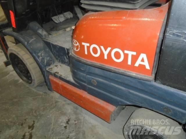Toyota 52-6 FG U 30 Vanterenski viljuškar