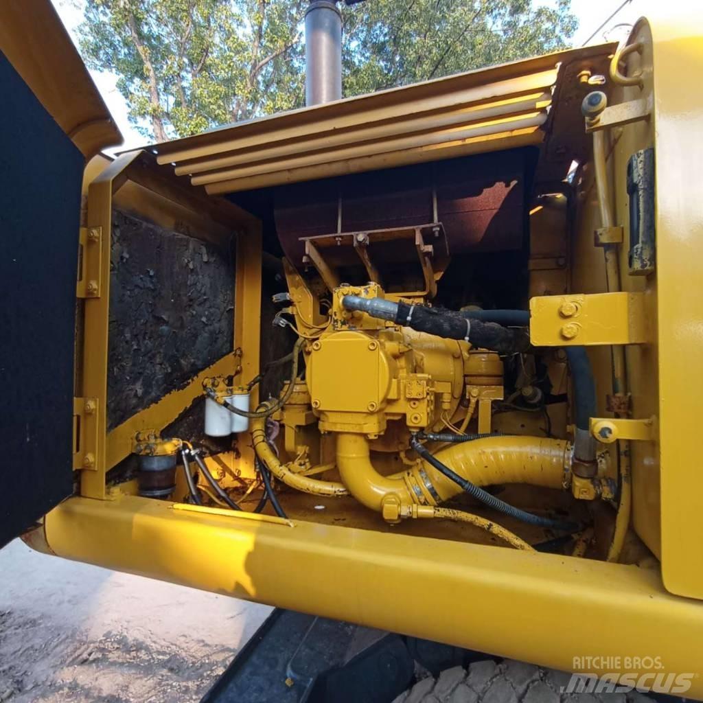 Komatsu PC150W-6 Bageri točkaši