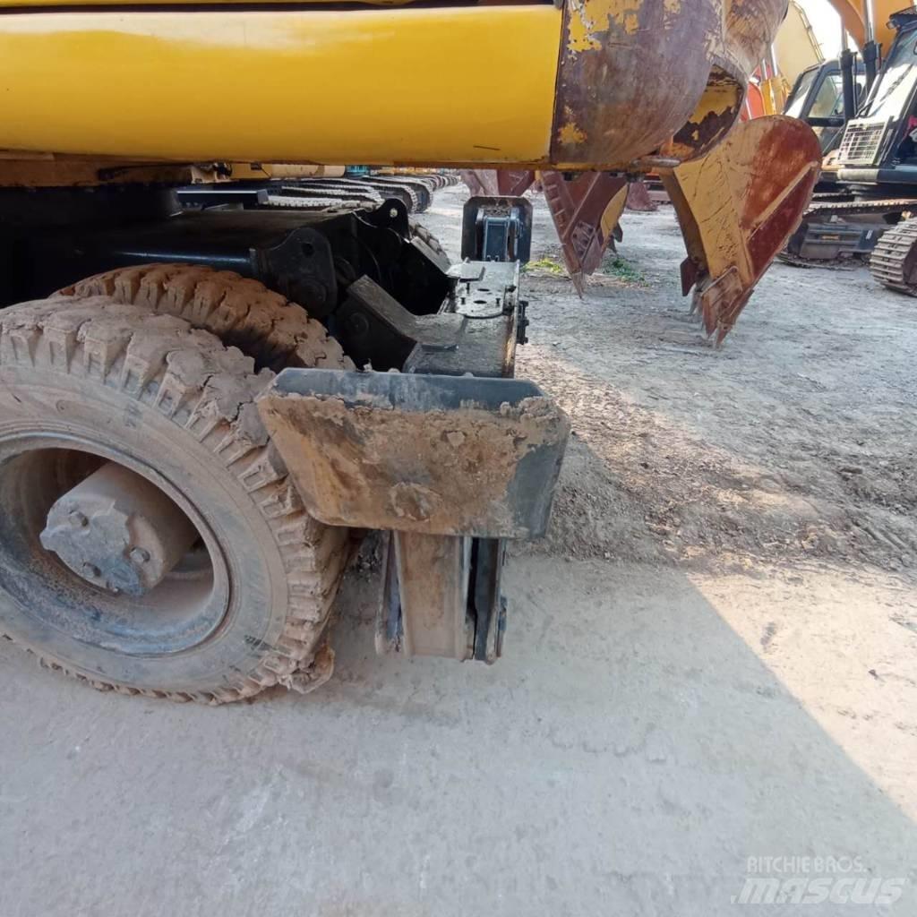 Komatsu PC150W-6 Bageri točkaši
