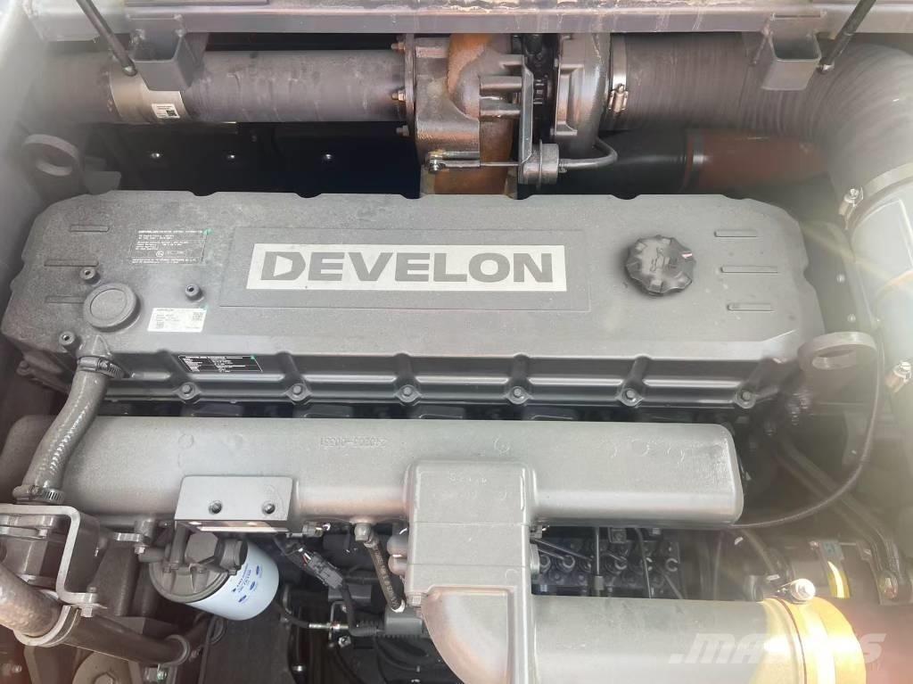 Develon DX 450 Bageri guseničari