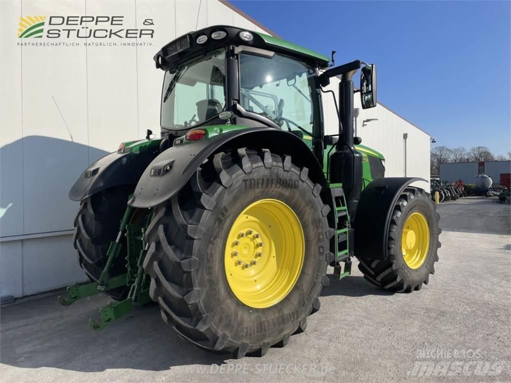 John Deere 6250R Traktori