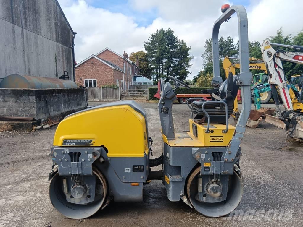 Dynapac CC 1200 Valjci sa duplim bubnjem
