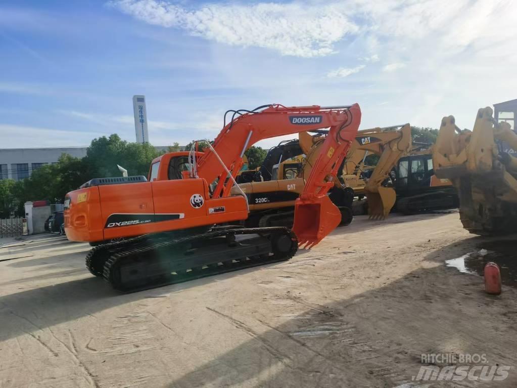 Doosan DX 225 Bageri guseničari