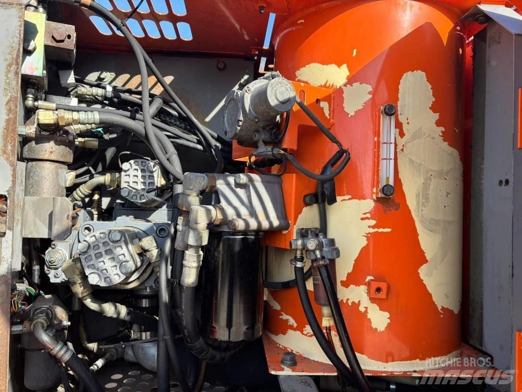 Hitachi ZX 130 W Bageri točkaši