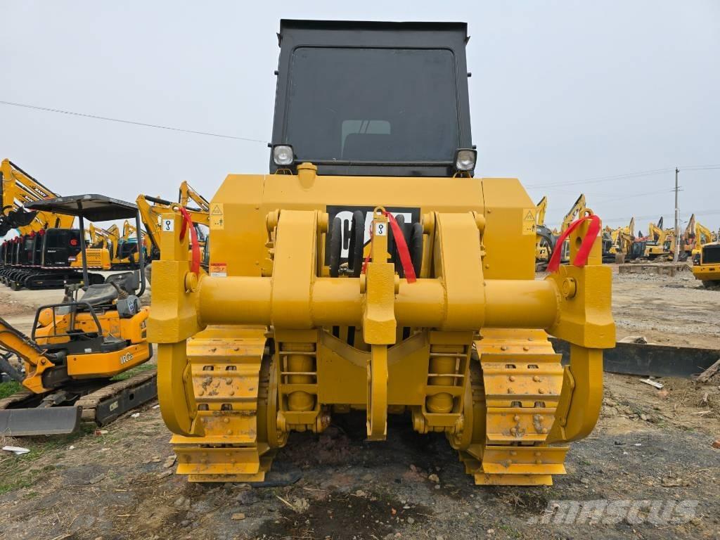 CAT D7G Buldožeri guseničari