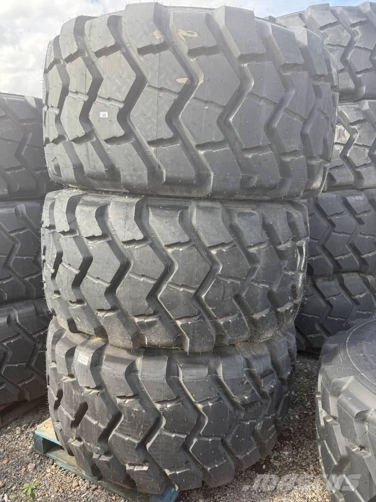Trelleborg 750/65R25 Gume, točkovi i felne