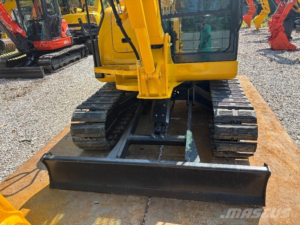 Komatsu PC 56-7 Mini bageri < 7t