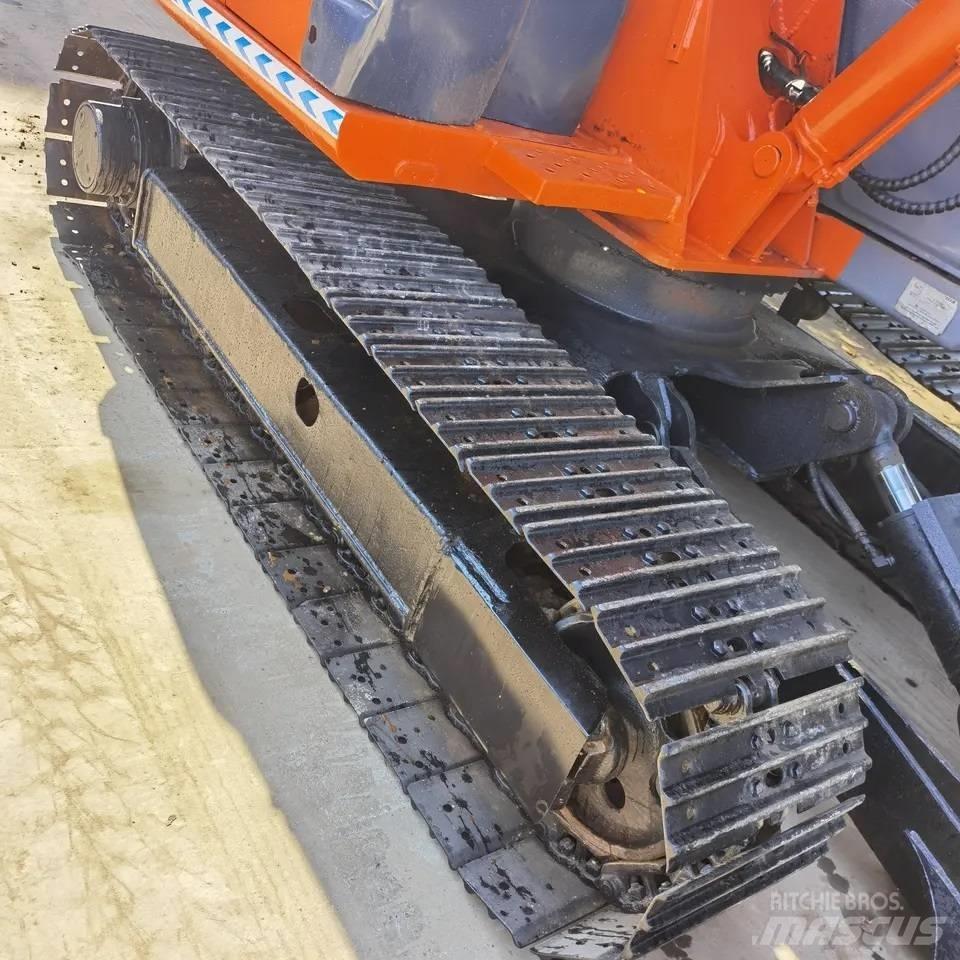 Hitachi ZX70 Bageri guseničari