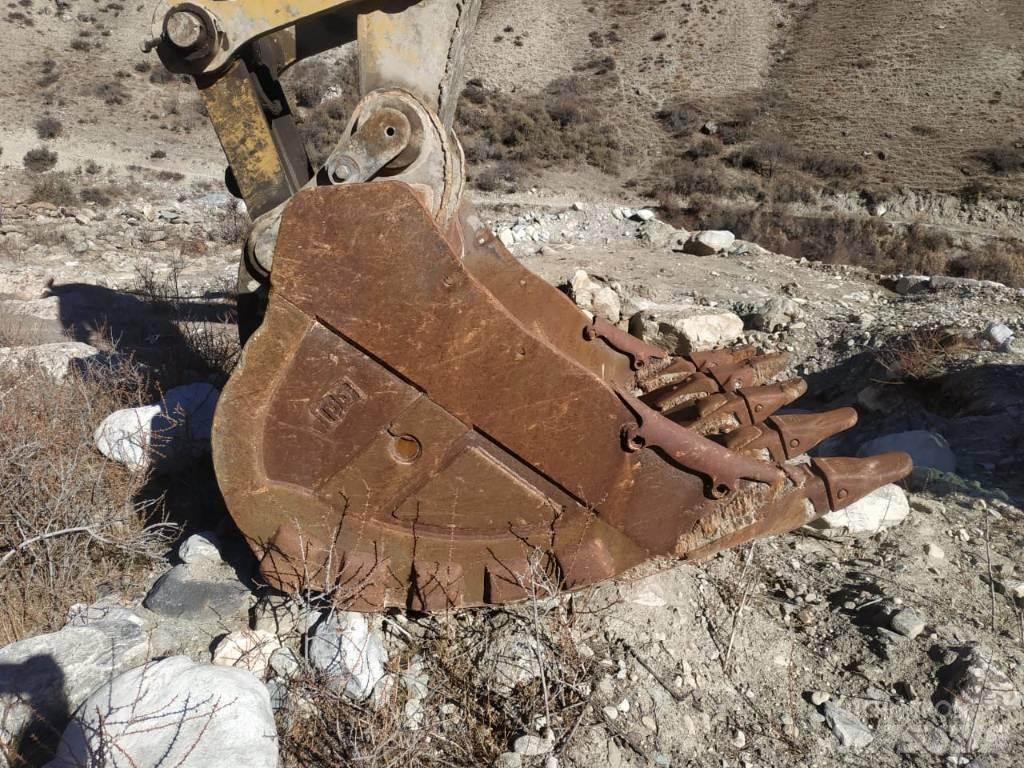 CAT 330D2 L Bageri guseničari