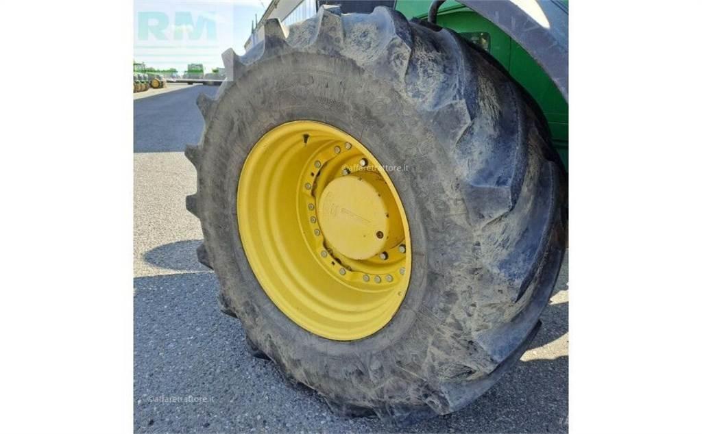 John Deere 7310 Traktori
