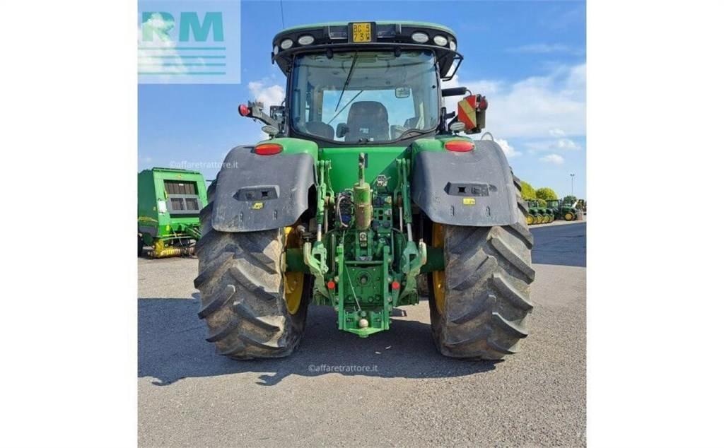 John Deere 7310 Traktori
